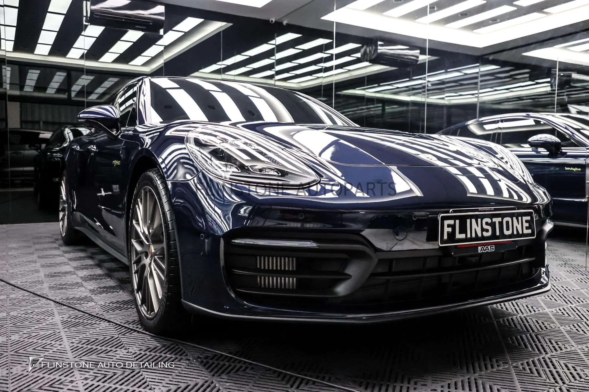 ฟิล์มใสกันรอย Porsche Panamera