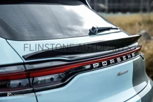 สปอยเลอร์ท้าย Carbon Fiber Porsche Macan ทรง SRC