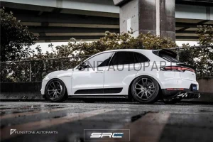 สเกิร์ตข้าง Carbon Fiber Porsche Macan ทรง SRC