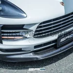 ลิ้นหน้า Carbon Fiber Porsche Macan ทรง SRC