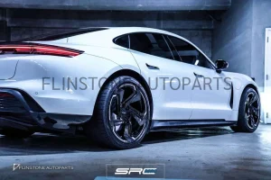 สเกิร์ตข้าง Carbon Fiber Porsche Taycan ทรง SRC