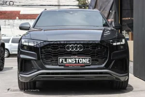 กระจัง Audi Q8 ทรง RSQ8 สีดำเงา