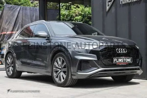 กระจัง Audi Q8 ทรง RSQ8 สีดำเงา
