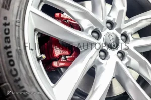 ชุดเบรค Audi SQ7 สีแดง