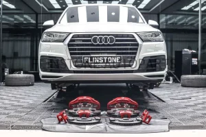 ชุดเบรค Audi SQ7 สีแดง