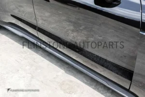 สเกิร์ตข้าง Carbon Fiber Porsche Taycan ทรง Taycan TURBO