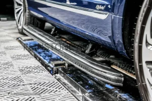 บันไดข้างไฟฟ้าอัตโนมัติ Bentley Bentayga