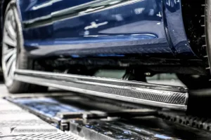 บันไดข้างไฟฟ้าอัตโนมัติ Bentley Bentayga