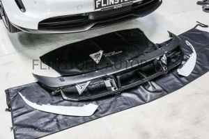 ลิ้นหน้า Porsche Taycan ทรง Taycan TURBO