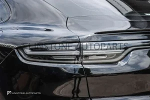 ไฟท้าย Porsche Cayenne E3 สีขาว