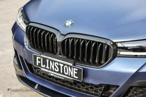 กระจังหน้า BMW G30 LCI ขอบคาร์บอน เส้นเดี่ยว สีดำเงา
