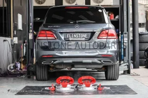 ชุดเบรค GLE63 AMG สีแดง