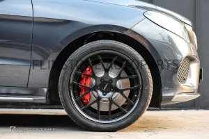 ชุดเบรค GLE63 AMG สีแดง