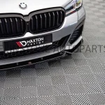 ลิ้นหน้า BMW G30 Lci ทรง Maxton design V.1 สีดำเงา