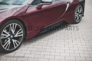 สเกิร์ตข้าง BMW I8 ทรง Maxton design สีดำเงา