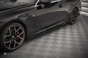 สเกิร์ตข้าง BMW G22 ทรง Maxton design V.3 สีดำเงา