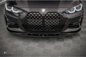 ลิ้นหน้า BMW G22 ทรง Maxton design V.1 สีดำเงา