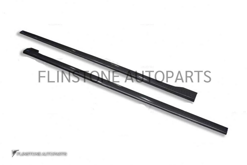 สเกิร์ตข้าง Carbon fiber BMW G22 ทรง Roadart