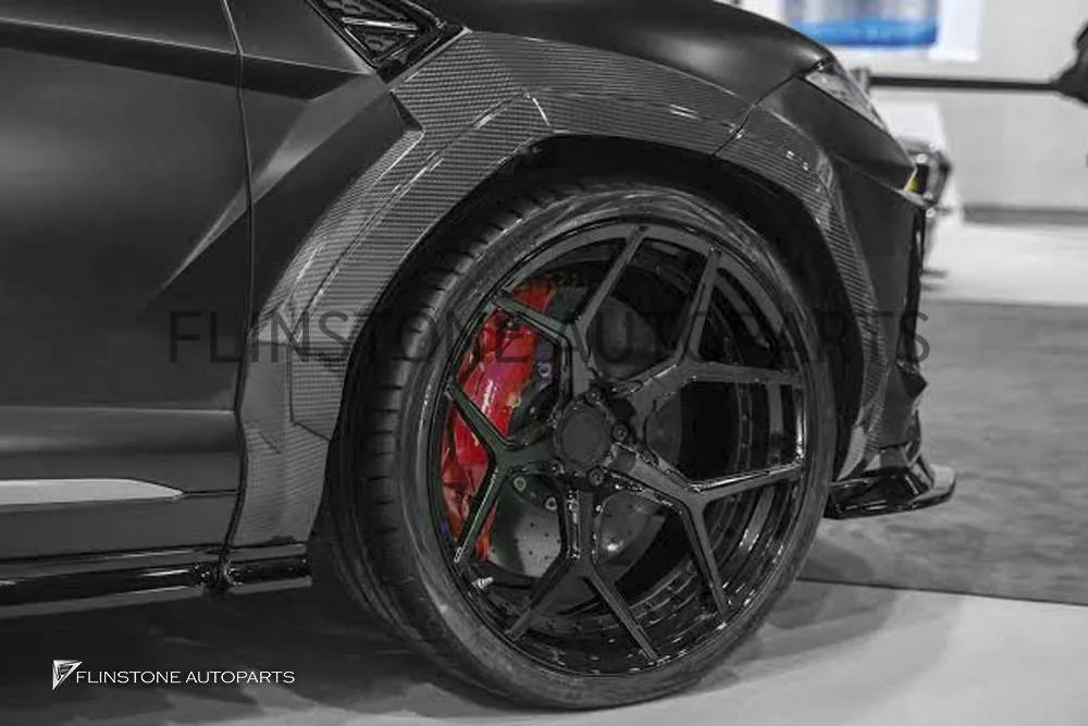 คิ้วซุ้มล้อ Carbon fiber Lamborghini Urus ทรง DMC