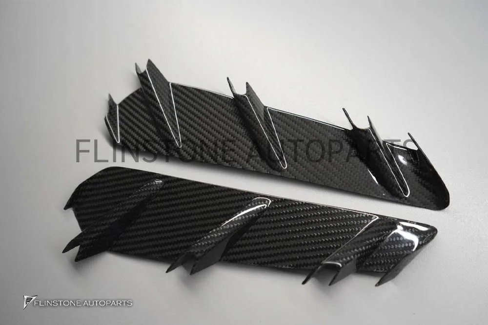คิ้วช่องลมแก้มข้าง Carbon fiber Lamborghini Urus ทรง OEM