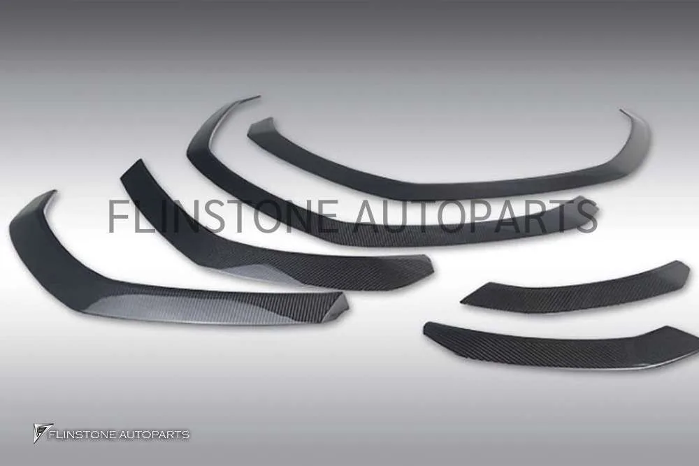 คิ้วซุ้มล้อ Carbon fiber Lamborghini Urus ทรง OEM