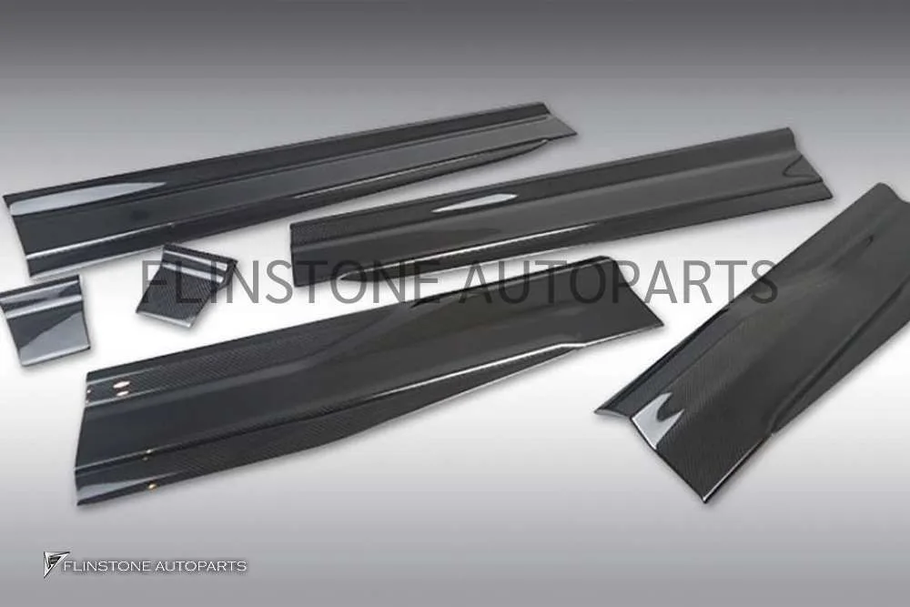 สเกิร์ตข้าง Carbon fiber Lamborghini Urus ทรง OEM