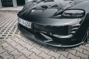 ลิ้นหน้า Carbon fiber Porsche Taycan ทรง Techart
