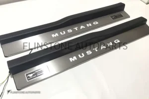 กาบบันไดไฟ Logo Mustang