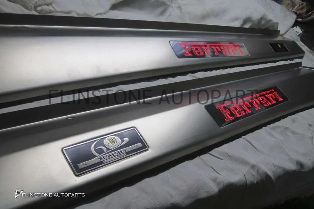 กาบบันไดไฟ Logo Ferrari