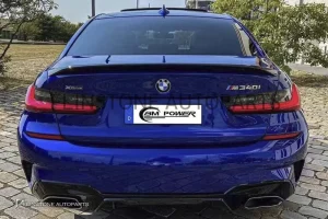 ดิฟฟิวเซอร์ BMW G20 ทรง M340i สีดำเงา พร้อมปลายท่อ