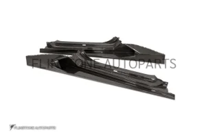 สเกิร์ตข้าง Carbon Fiber Lamborghini Huracan EVO RWD Novitec