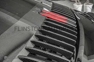 ครีบช่องลมห้องเครื่อง Carbon Fiber Porsche 992 Carrera