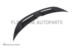 สปอยเลอร์ Carbon Fiber Porsche Taycan ทรง GTS