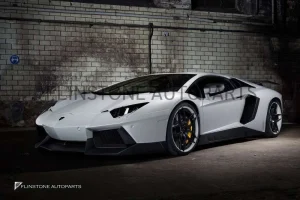 全车包围套件 Carbon Fiber Lamborghini Aventador 款式 NOVITEC