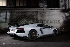 全车包围套件 Carbon Fiber Lamborghini Aventador 款式 NOVITEC