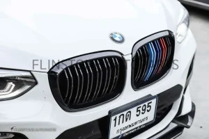 กระจังหน้า BMW G01 X3/G02 X4 เส้นคู่ สีดำเงา พร้อมแถบสามสี