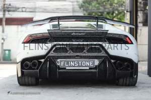 กันชนหลังพร้อมดิฟฟิวเซอร์ Forged Carbon Lamborghini Huracan LP610-4 ทรง Vorsteiner