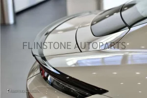 สปอยเลอร์ Carbon Fiber Porsche Taycan ทรง Zyrus