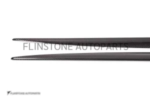 สเกิร์ตข้างแบบครอบ Carbon Fiber C290 AMG GT63 ทรงเดิม