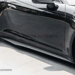 สเกิร์ตข้าง Carbon Fiber Porsche 992 Carrera ทรง LB