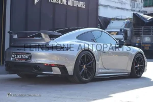 สเกิร์ตข้าง Carbon Fiber Porsche 992 Carrera ทรง LB