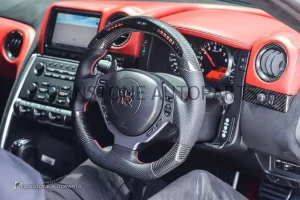 พวงมาลัย Nissan GTR R35