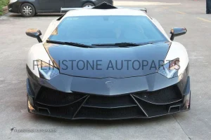 ชุดกันชนหน้า Carbon Fiber Lamborghini Aventador LP700 ทรง GTs