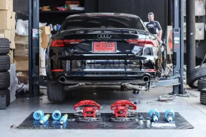 ชุดเบรค Audi RS5 สีแดง