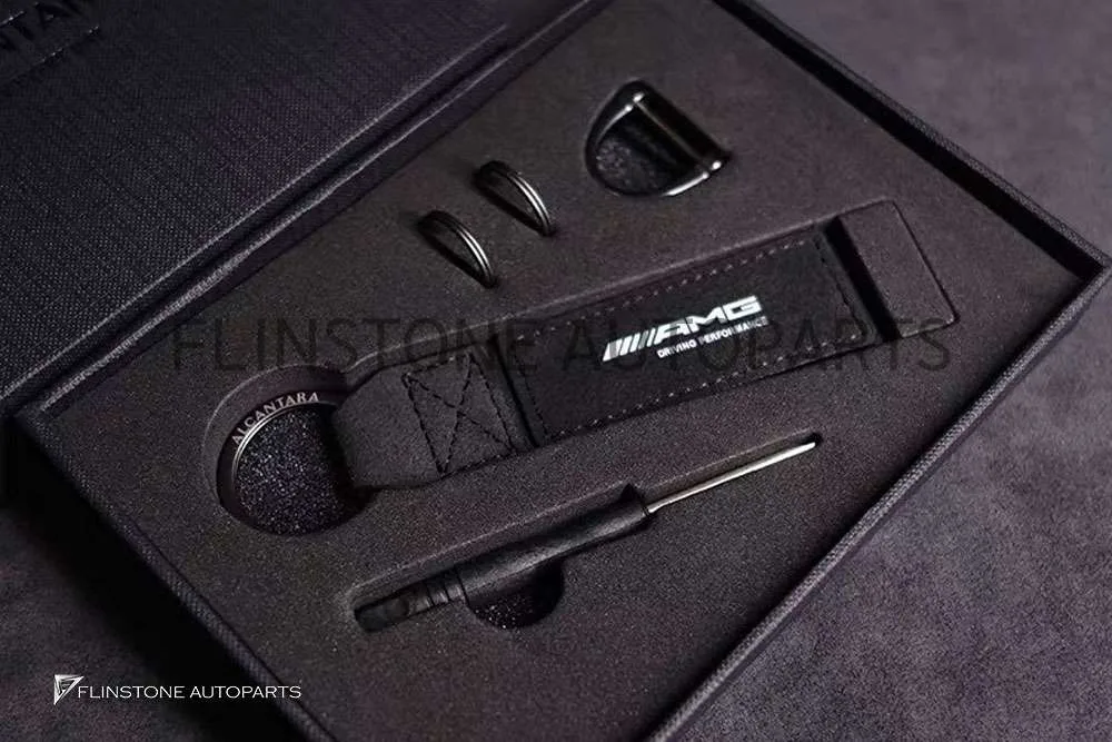 พวงกุญแจ AMG Alcantara สีขาว