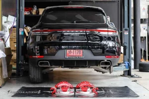 ชุดเบรค PORSCHE MACAN รุ่น GTS สีแดง