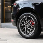 ชุดเบรค PORSCHE MACAN รุ่น GTS สีแดง