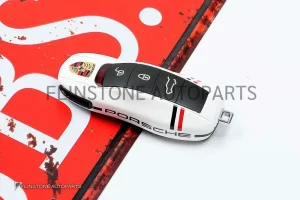 กรอบกุญแจ Porsche รุ่นเก่า สีขาว