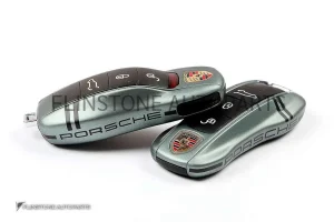 กรอบกุญแจ Porsche รุ่นเก่า สีเขียวเมทัลลิค