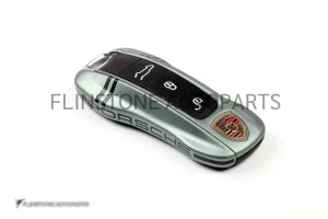 กรอบกุญแจ Porsche รุ่นใหม่ สีเขียวเมทัลลิค